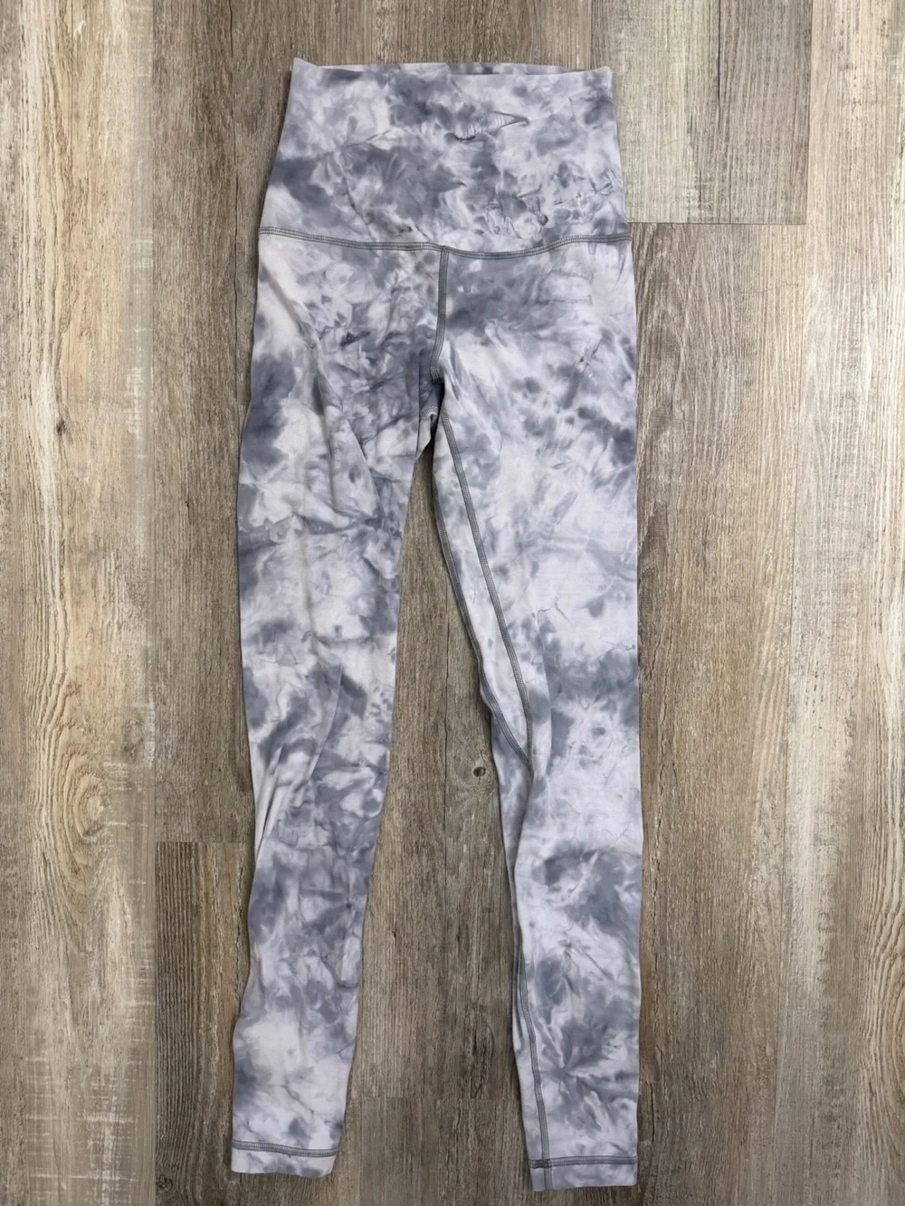 Lululemon Align™ High-Rise Pant Tye-Dye Leggings-size 4 like NEW🔥